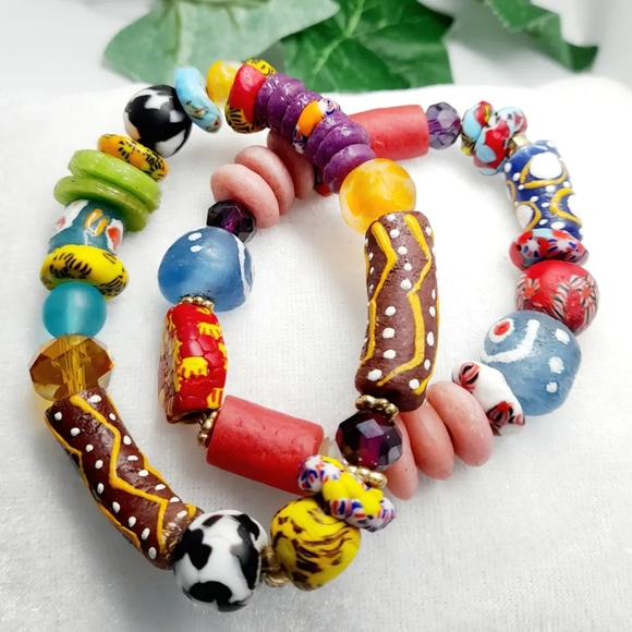 New handmade beaded bracelet - Picture 3 of 5